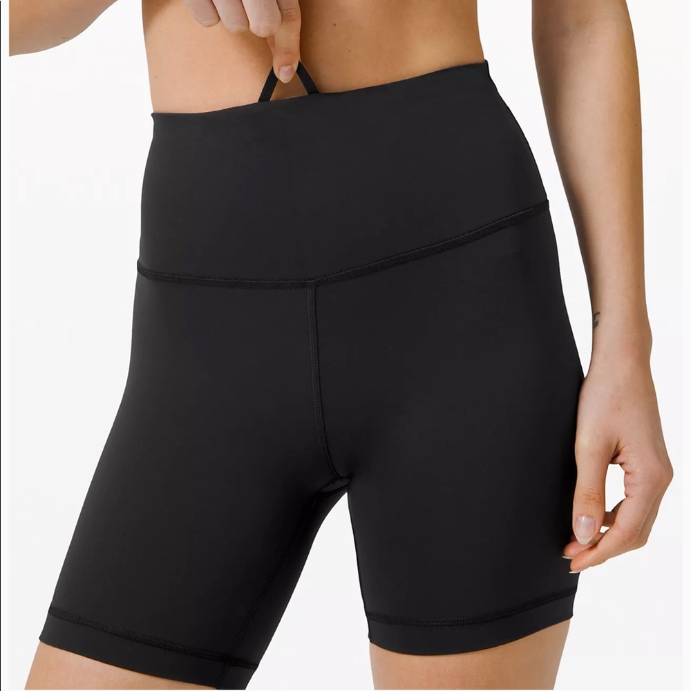 Lululemon Wunder Train High-Rise Short 6”